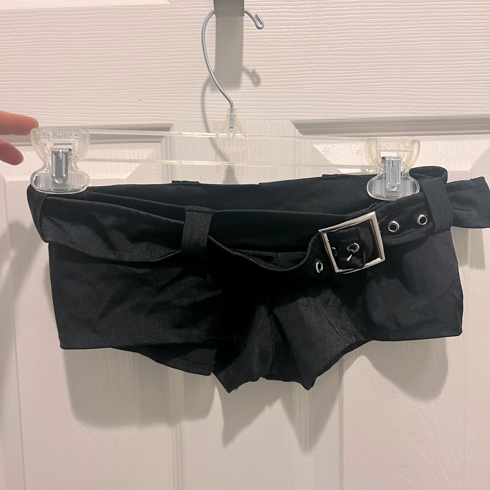 ✨GOGO/BOOTY SHORTS WITH BELT✨